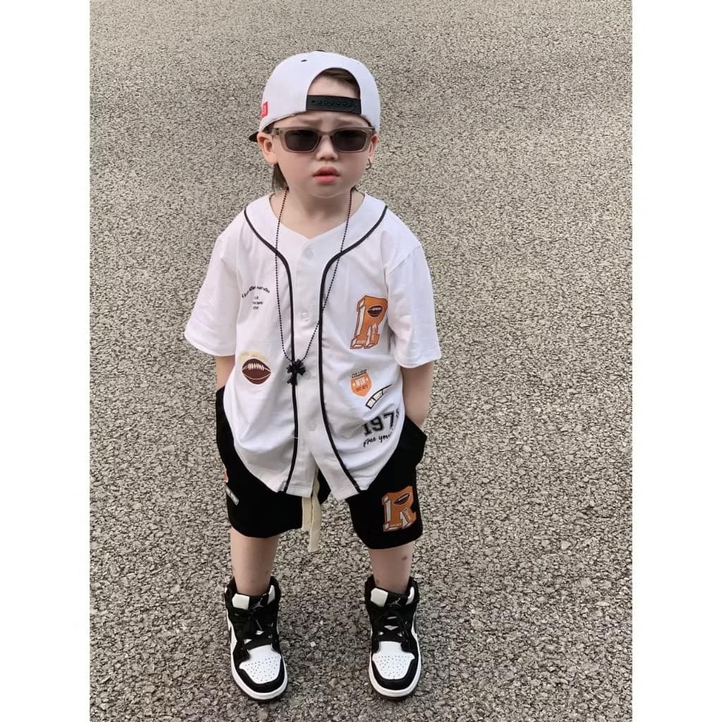 [🆕🇻🇳] Beo Kids Chuyên quần áo trẻ em 🧑‍🧒❤️️👶⭐️ Lâu lắm mới có cái áo form đẹp sx thế này
Sz 8-44kg giá từ 110k-159k tuỳ size
Link shopee 


 , shares-0✔️ , likes-0❤️️ , date-2024-12-21 05:29:31🇻🇳🇻🇳🇻🇳📰🆕