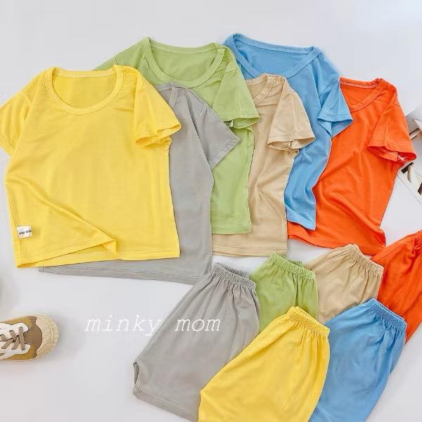 [🆕🇻🇳] Xưởng may dâu tây – Chuyên thời trang trẻ em giá rẻ 🧑‍🧒❤️️👶⭐️  Chỉ #hơn30ka có ngay bộ quần áo mùa hè
Bộ trơn chất thun lạnh nhiều màu cho cả bé trai và bé gái
Vải thun mát, co giãn full size nhí 2-6(5-15kg)
Được k , shares-0✔️ , likes-4❤️️ , date-2025-03-26 03:13:29🇻🇳🇻🇳🇻🇳📰🆕