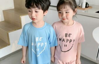 [🆕🇻🇳] MoonKids Bou’tique – Thời trang cao cấp cho bé 🧑‍🧒❤️️👶⭐️ MẪU CỘC TAY QUẦN DÀI BE HAPPY LẠI VỀ BÊN NHÀ MOONKIDS!!
Vải THUN LẠNH 100% cao cấp, mềm mịn co giãn 4 chiều, cùng bảng 4 màu cực dễ thương cho bé
Nhanh tay , shares-0✔️ , likes-3❤️️ , date-2024-05-18 16:27:10🇻🇳🇻🇳🇻🇳📰🆕