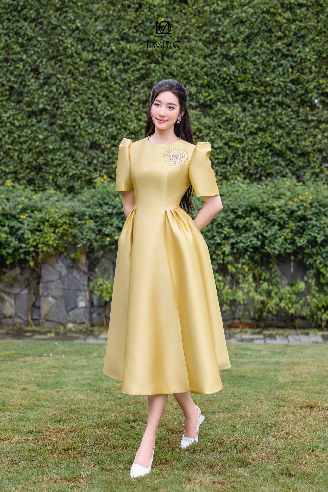 [🆕🇻🇳] Limit Q – Thiết kế và thương hiệu (online store) 👕 Top1Fashion 👗  Ngày hội săn Deal 15% – hoà mình lễ hội.. Áp dụng cho tất cả sản phẩm của store.
. Tặng ngay voucher giảm 10% cho đơn hàng kế tiếp.
. Áp dụng cho sản phẩ , shares-4✔️ , likes-169❤️️ , date-2025-04-07 16:22:26🇻🇳🇻🇳🇻🇳📰🆕