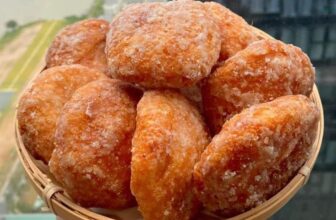 [🆕🇻🇳] Bánh Rán Đường 🍔 Top1Food  🍜 BÁNH RÁN ĐƯỜNG HÀ NỘI – THƠM NGON KHÓ CƯỠNG
Bánh rán giòn rụm, thơm lừng,hương vị Hà Nội!Dẹt dẹt, tròn tròn, bên ngoài phủ lớp đường trắng ngọt ngào, b , shares-7✔️ , likes-10❤️️ , date-2025-04-09 05:27:04🇻🇳🇻🇳🇻🇳📰🆕