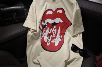 [🆕🇻🇳] Hà Anh Clothingg 👕 Top1Fashion 👗   Thun cộc hình Gucci . Chất đẹp hàng siêu cấp. Fom to rộng mặc đôi thoải mái ạ
2 màu: Be – Hồng
B: 320
, shares-0✔️ , likes-1❤️️ , date-2025-04-10 15:13:16🇻🇳🇻🇳🇻🇳📰🆕