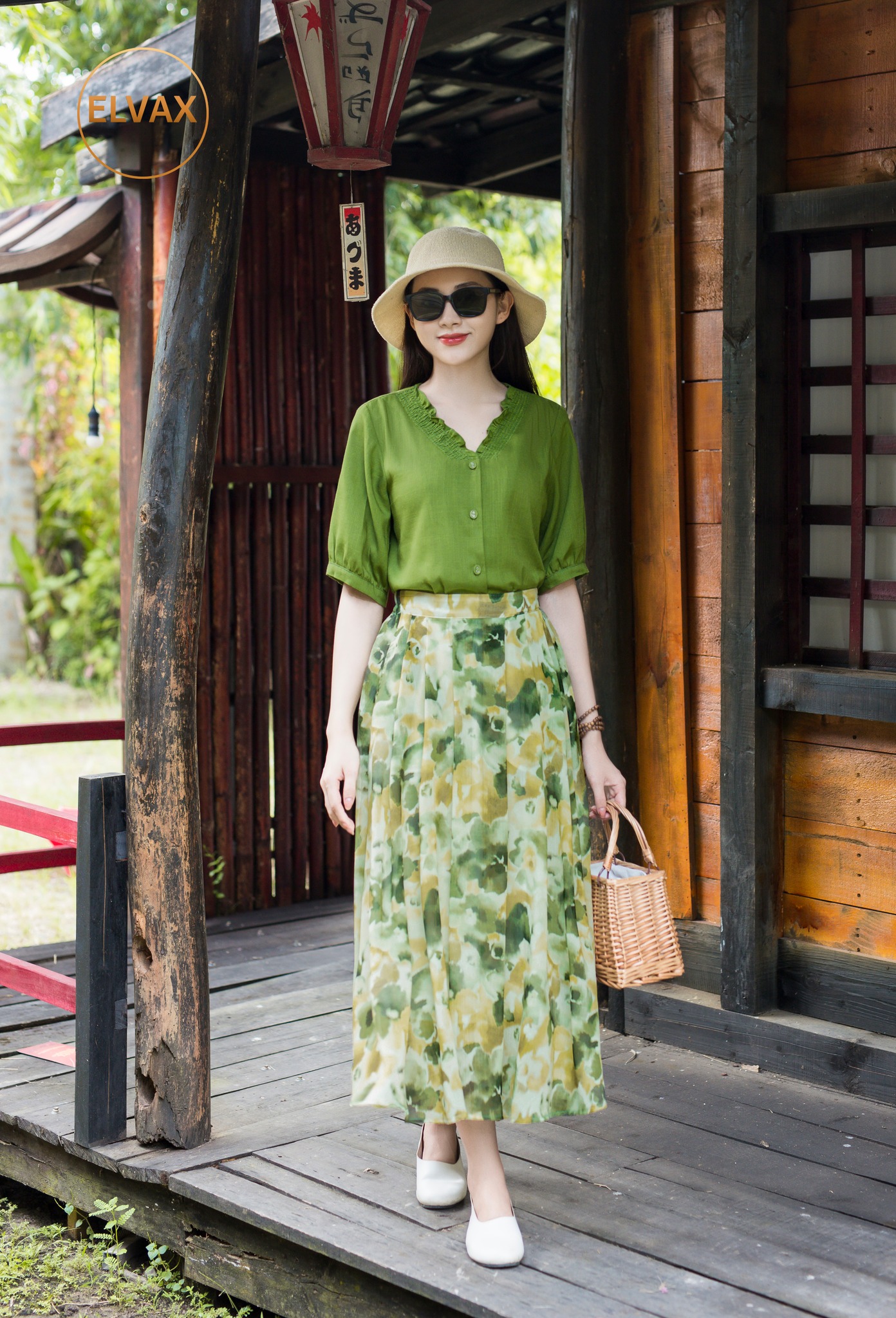 [🆕🇻🇳] ELVAX – thời trang mang thiên nhiên về với trang phục của bạn 👕 Top1Fashion 👗  Hạ sang nắng vàng đan kẽ láMột sự kết hợp duyên dáng, cho nàng một vẻ ngoài hoàn hảo cho mùa hè. Với set áo sơmi linen đơn sắc, chân váy voan hoa cùng t , shares-0✔️ , likes-18❤️️ , date-2025-03-17 17:57:24🇻🇳🇻🇳🇻🇳📰🆕