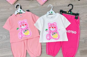 [🆕🇻🇳]  ANGLE BABY – Đồ đẹp cho bé  🧑‍🧒❤️️👶⭐️ Bộ Áo Cộc Quần Dài thun bo gấu lotsoChất liệu cotton QC xịn sò , loại vải dày dặn , mềm mại . Hàng đẹp nhé nói không với hàng mỏng xấu .
mùa hè mặc bao p , shares-0✔️ , likes-0❤️️ , date-2025-04-19 23:10:17🇻🇳🇻🇳🇻🇳📰🆕