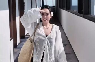 [🆕🇻🇳] Li shop – Cửa hàng quần áo 👕 Top1Fashion 👗  D\u1ea1o n\u00e0y em h\u01a1i b\u1eadn\nB\u1eadn t\u00e2m s\u1ef1 nghi\u1ec7p, b\u1eadn l\u00f2ng y\u00eau Anh \u2764\ufe0f\n\u00c1o kho\u00e1c zen xinh x\ , shares-0✔️ , likes-19❤️️ , date-2025-05-03 23:30:42🇻🇳🇻🇳🇻🇳📰🆕