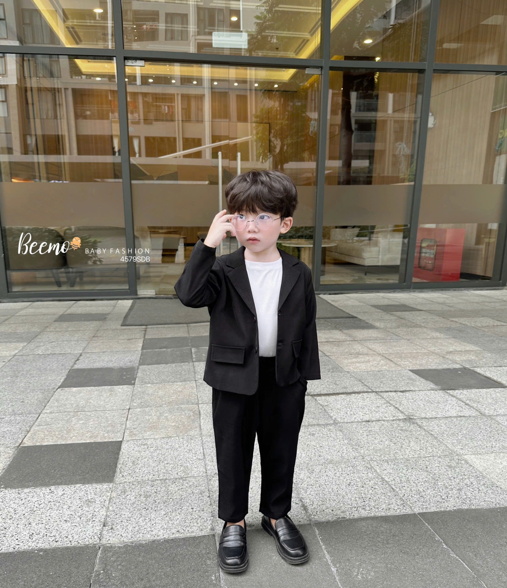 [🆕🇻🇳]  Quần áo bé trai – Bán quần áo bé trai từ 1 tuổi đến 10 tuổi 🧑‍🧒❤️️👶⭐️  170k/bộ
Bộ Bé Trai Tay Ngắn GAP Size 7/8-18/20 FORM TO 30-67kg mặc. Mã hàng đại đẹp nhất trong các dòng cùng phân khúc.
ÁO IN 3D CỰC KÌ SẮC NÉT RẤT ĐẸP.
C , shares-0✔️ , likes-3❤️️ , date-2024-11-28 23:15:06🇻🇳🇻🇳🇻🇳📰🆕