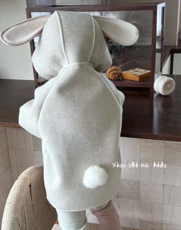 [🆕🇻🇳] HiMa Kids Thời trang trẻ em thiết kế cho bé 🧑‍🧒❤️️👶⭐️  Siêu Phẩm Mùa Đông 
   Gợi ý cho các nàng những mẫu áo khoác dạ, áo phao siêu ấm cho bé gái 
   Ghé Meo để lựa thêm nhiều mẫu cho các bé nha 
   Toàn nhữn , shares-0✔️ , likes-1❤️️ , date-2024-12-10 00:24:01🇻🇳🇻🇳🇻🇳📰🆕