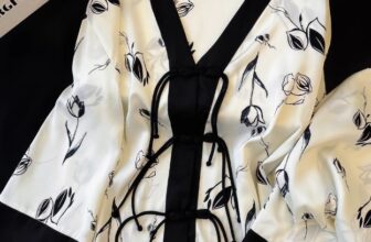 [🆕🇻🇳] Pijamas Hân 👕 Top1Fashion 👗  𝐁𝐨̣̂ 𝐥𝐮̣𝐚 𝐭𝐚𝐲  𝐜𝐚𝐨 𝐜𝐚̂́𝐩
– Set đồ mặc nhà phong cách xứ Trung Hoa điệu đà nữ tính nhưng vẫn giữ được tính chất thoải mái khi mặc
– Chất liệu lụa mịn Quảng  , shares-0✔️ , likes-1❤️️ , date-2025-06-09 06:01:56🇻🇳🇻🇳🇻🇳📰🆕