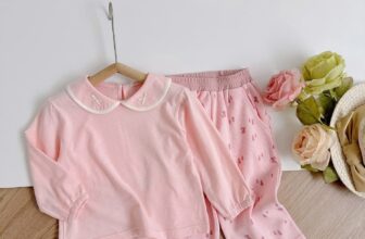 [🆕🇻🇳] Đồ cho bé yêu – Shop HelloBaby 🧑‍🧒❤️️👶⭐️ 𝙎𝙚𝙩 𝙙𝙖̀𝙞 𝙩𝙖𝙮 𝙘𝙤̂̉ 𝙨𝙚𝙣 𝙭𝙞𝙣𝙝 𝙮𝙚̂𝙪 𝙘𝙝𝙤 𝙗𝙚́- SB2035
————————————
____ HÀNG SẴN GIAO NGAY ____
MINIUMBABY  FASHION
Size: 80-120 (8-23kg)
Colour : hồng, be,  , shares-0✔️ , likes-0❤️️ , date-2024-10-26 04:08:48🇻🇳🇻🇳🇻🇳📰🆕