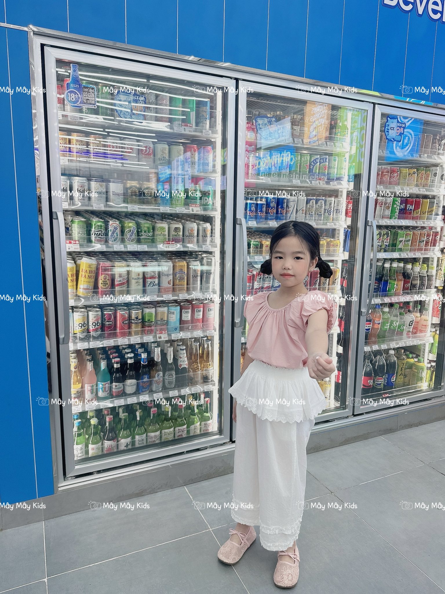 [🆕🇻🇳] Hi,Kids – Giường cũi cho bé 🧑‍🧒❤️️👶⭐️ Cũi gỗ quế mộc đẹp quá ba mẹ ạ.
Đây là mẫu cũi bán chạy nhất bên Shop em với hàng loạt ưu điểm:
– giá cực tốt: mua cũi tặng nệm
– chất liệu 100% gỗ quế/ , shares-0✔️ , likes-4❤️️ , date-2025-06-26 03:30:02🇻🇳🇻🇳🇻🇳📰🆕