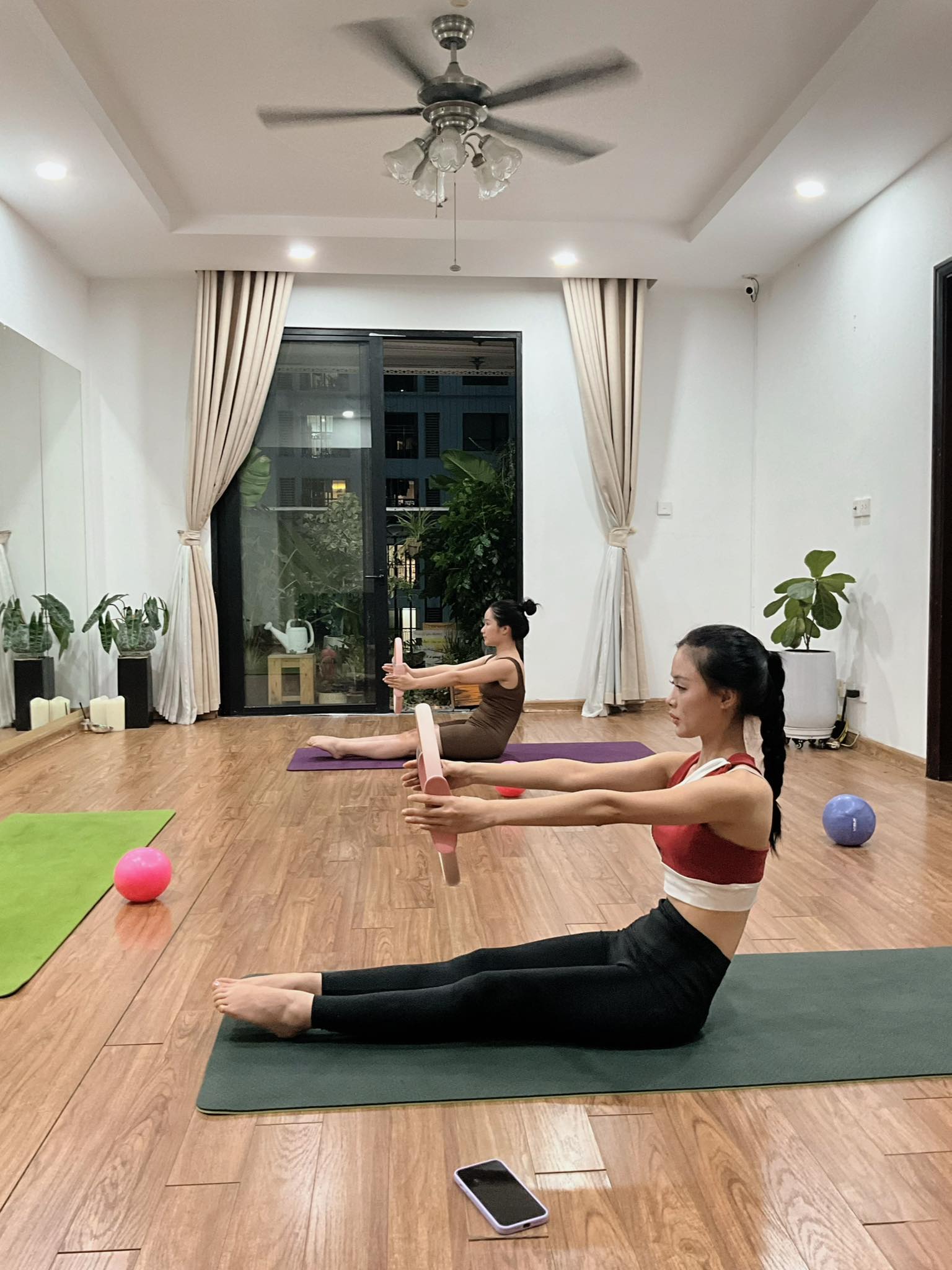 [☕️🇻🇳] Gió Coffee – Hạ Long 🥤 Top1Coffee ☕️  Góc nhắc nhẹ: Tối nay có pháo hoa nhé! Vị trí đẹp ngay trước cửa quán, đến sớm giữ chỗ – ngắm pháo hoa không chen, không vội.   , shares-0✔️ , likes-8❤️️ , date-2025-07-04 19:18:42🇻🇳🇻🇳🇻🇳📰🆕