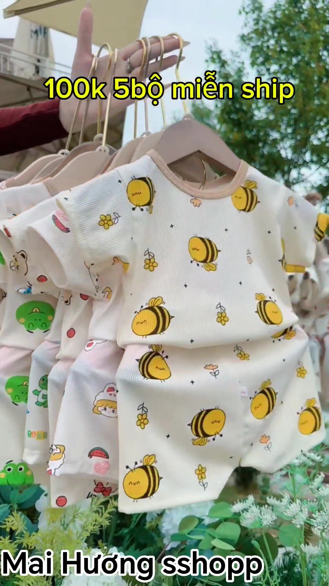 [🆕🇻🇳] ShiShi Thời Trang Thiết Kế – Thời trang trung niên 👕 Top1Fashion 👗  Đầm Trung Niên #mặchè . Quá Đẹp luôn nha các chị ơi  thiết kế dài Maxi , co giãn 4 chiều che khuyết điểm bụng và bắp tay .
Giá #250k Miễn phí vận chuyển .  , shares-0✔️ , likes-97❤️️ , date-2025-07-05 22:34:27🇻🇳🇻🇳🇻🇳📰🆕