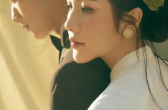 [🆕🇻🇳] Aura Studio – Wedding Service 👕 Top1Fashion 👗  𝗔 𝗦𝘁𝗶𝗹𝗹 𝗙𝗿𝗮𝗺𝗲, 𝗠𝗮𝗱𝗲 𝘁𝗼 𝗟𝗮𝘀𝘁Buổi chụp không có mở đầu rõ ràng, cũng chẳng cần kết thúc được vẽ sẵn.Mọi thứ tự nhiên dừng lại ở khoảnh khắc này,nơi ánh sán , shares-0✔️ , likes-5❤️️ , date-2025-07-21 03:52:53🇻🇳🇻🇳🇻🇳📰🆕