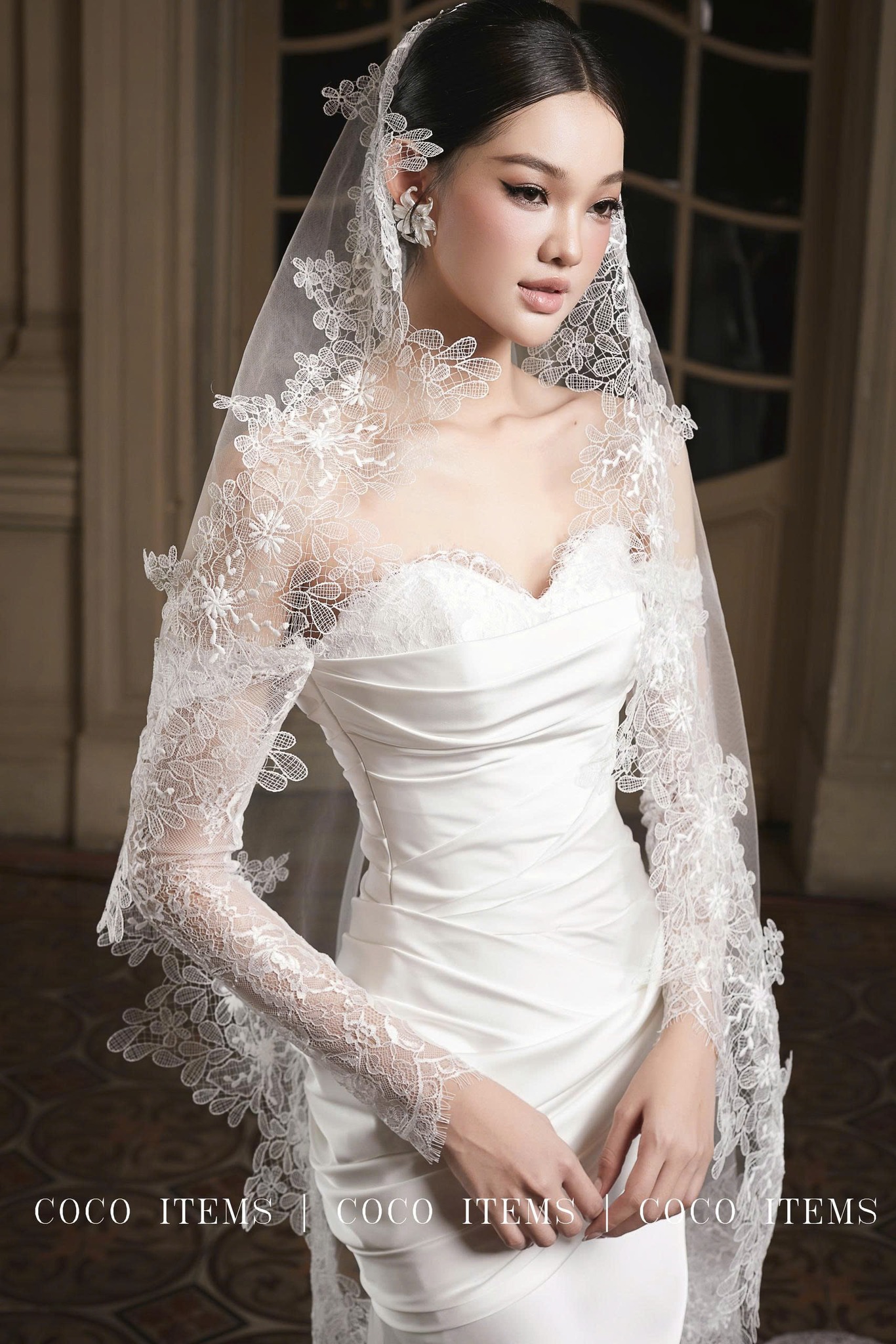 [🆕🇻🇳] COCO HOUSE 👕 Top1Fashion 👗   THE BRIDAL CHAPTER I | ITEMS ELEGANZA
Mẫu váy cưới này mang đến vẻ đẹp quyến rũ và kiêu sa với thiết kế dáng ôm sát, tôn lên đường cong hoàn hảo của cô dâ , shares-1✔️ , likes-7❤️️ , date-2025-07-30 18:18:41🇻🇳🇻🇳🇻🇳📰🆕