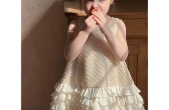 [🆕🇻🇳] BẢO PHÚC BABY chuyên quần áo trẻ em giá rẻ, chất lượng, mẫu mã đa dạng đẹp tại Hà Nội🧑‍🧒❤️️👶⭐️  𝐒𝐔𝐌𝐌𝐄𝐑 𝐂𝐎𝐋𝐋𝐄𝐂𝐓𝐈𝐎𝐍
chỉ từ 130k- 259k
𝐌𝐈𝐄̂̃𝐍 𝐒𝐇𝐈𝐏 𝐓𝐎𝐀̀𝐍 𝐐𝐔𝐎̂́𝐂
sz từ 8-40kg
ℝ𝕦̛̣𝕔 𝕣𝕠̛̃ 𝕟𝕒̆́𝕟𝕘 𝕙𝕖̀ – 𝕄𝕒́𝕥 𝕞𝕚̣𝕞 𝕟𝕙𝕖̣ 𝕩𝕚𝕟𝕙
Chất vải thoáng mát, mềm mại.
, shares-1✔️ , likes-36❤️️ , date-2025-08-11 19:49:31🇻🇳🇻🇳🇻🇳📰🆕