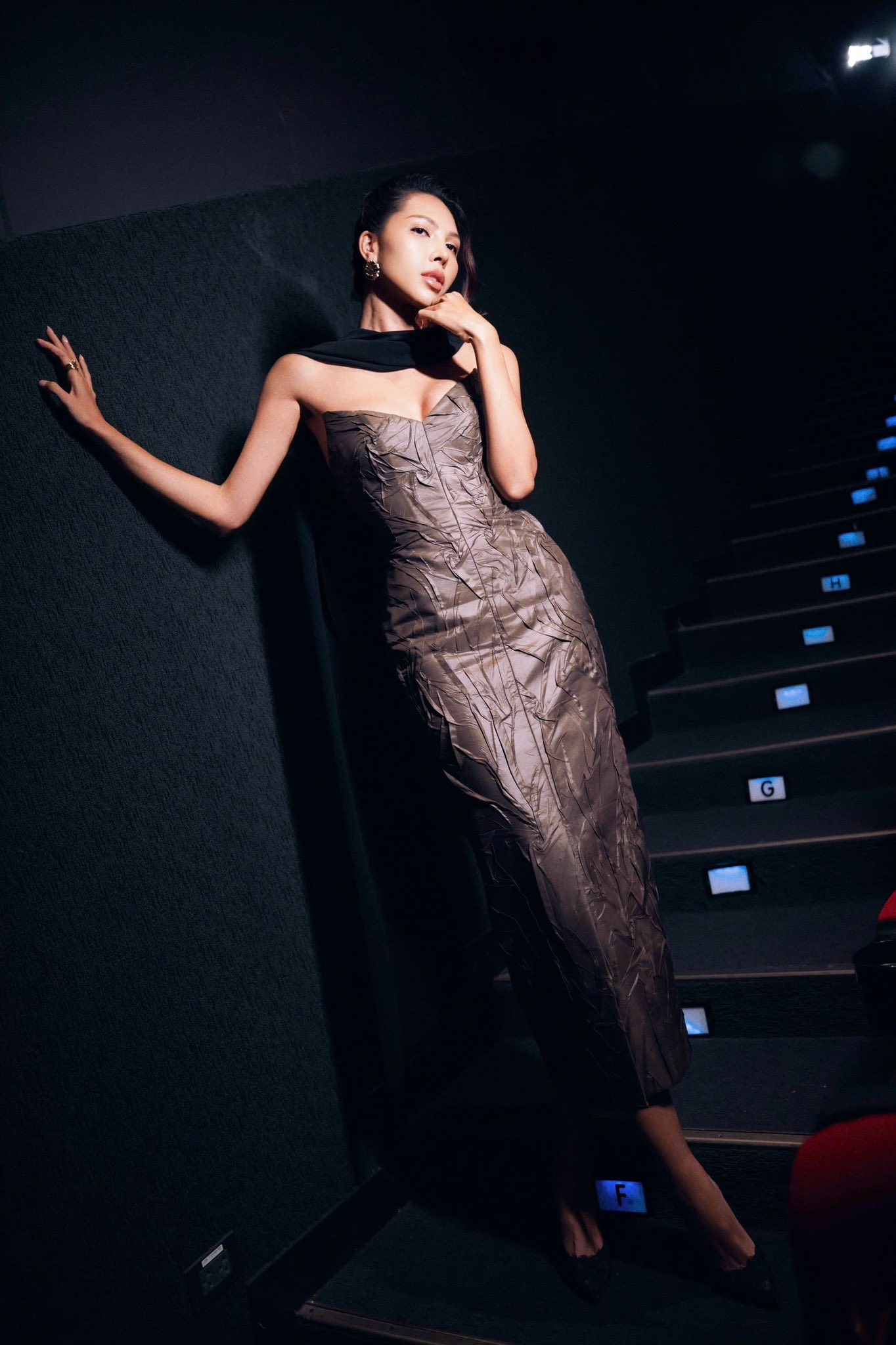 [🆕🇻🇳] Nhung Closet – Cửa hàng quần áo 👕 Top1Fashion 👗  Em áo siêu basic nhưng lại điểm 10 nha các chế ơi
Mix cùng jean hay chân váy đều ok nha
Shop về sẵn full sét nàyShip COD toàn quốc
Add:     90 Bùi Thị , shares-2✔️ , likes-5❤️️ , date-2025-08-22 22:43:25🇻🇳🇻🇳🇻🇳📰🆕