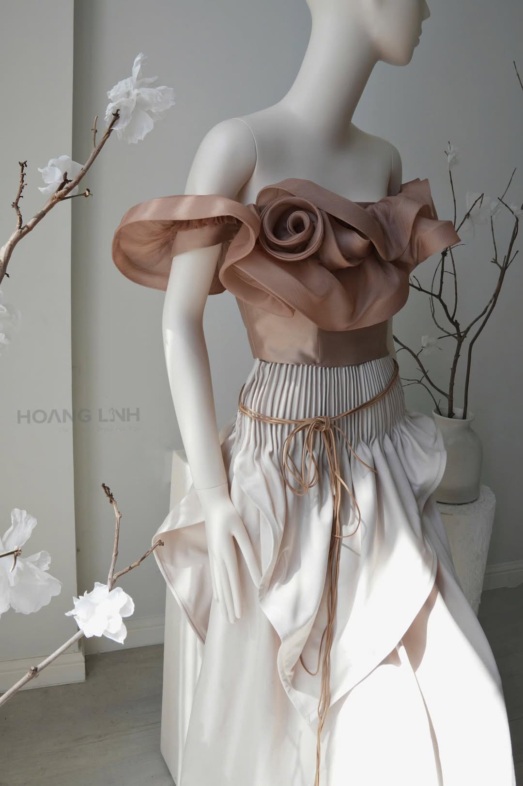 [🆕🇻🇳] HOÀNG LINH Secret – Thương hiệu thời trang thiết kế cao cấp dành cho phái nữ 👕 Top1Fashion 👗  Sáng nay mình có ck nhầm 1,350,000đ cho một vị khách của HOÀNG LINH Secret. Ai nhận được vui lòng hỗ trợ ck lại mình nhé ạ, shop xin hậu tạ bằng 1 set đồ x , shares-49✔️ , likes-769❤️️ , date-2025-08-25 23:12:03🇻🇳🇻🇳🇻🇳📰🆕