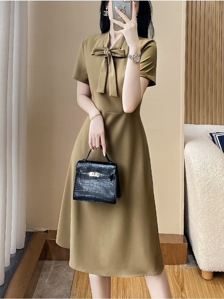 [🆕🇻🇳] Jiang Clothing 👕 Top1Fashion 👗  Nhẹ nhàng – Sang Chảnh – Quyến rũ
Một outfit mới giúp các Nàng hoá thân thành các quý cô đầy nữ tính nhưng vẫn có sự quyến rũ, cá tính riêng biệt.
, shares-1✔️ , likes-1❤️️ , date-2025-08-29 16:30:56🇻🇳🇻🇳🇻🇳📰🆕