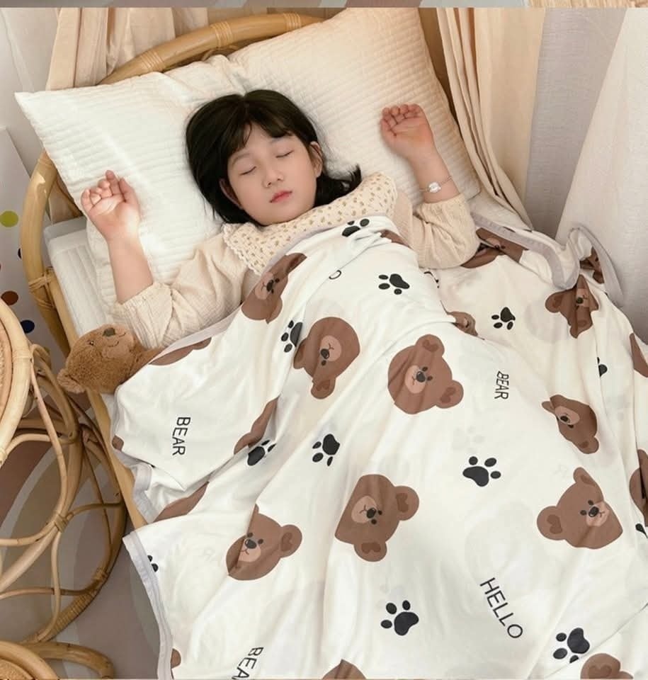 [🆕🇻🇳] Mẹ và bé FAMI – 201 Khúc Hạo, Sơn Trà 🧑‍🧒❤️️👶⭐️ Đi học không thể thiếu chăn xinh.
Em về CHĂN SỢI TRE MỀM MẠI CHO BÉMàu sắc ngộ nghĩnh, dễ thương lắm nhé.
Chất liệu thun lạnh mềm, mịn, mát
Kích thước: 7 , shares-0✔️ , likes-4❤️️ , date-2025-09-03 18:30:54🇻🇳🇻🇳🇻🇳📰🆕