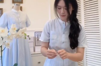 [🆕🇻🇳] NAN Studios – Diện mạo tinh tế, phong thái chuyên nghiệp – [🆕Top1Vietnam🇻🇳] 👕 Top1Fashion 👗  Thiết kế Serenen dress thanh lịch và tinh tế, chiếc váy xanh pastel này mang đến vẻ ngoài nhẹ nhàng nhưng vẫn sang trọng. Thiết kế cổ tàu kết hợp hàng cúc  , shares-0✔️ , likes-0❤️️ , date-2025-08-31 03:17:37🇻🇳🇻🇳🇻🇳📰🆕