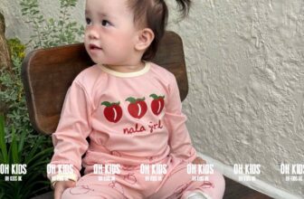 [🆕🇻🇳]  CHANH Kid Momm – CHUYÊN QUẦN ÁO – ĐỒ DÙNG MẸ VÀ BÉ❤️ 🧑‍🧒❤️️👶⭐️ Sét bộ ríp quả Đào  QC siu xinh cho béChất liệu : ríp QC (loại 1) hàng tuyển dày dặn đanh mịn và co giãn tốt ko bai nhão.
Ri5:7-14kg (3 hình)
, shares-0✔️ , likes-5❤️️ , date-2025-09-01 19:54:58🇻🇳🇻🇳🇻🇳📰🆕