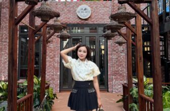 [🆕🇻🇳] Hoàng Yến Store 👕 Top1Fashion 👗   Team Đen sang chảnh hay Team Trắng ngọt ngào?
Set nào hợp gu nàng hơn nè?
Comment ngay “Team Đen” hoặc “Team Trắng” để shop biết nhé!
Hoàng Yến
#ThờiTra , shares-1✔️ , likes-9❤️️ , date-2025-08-29 22:02:31🇻🇳🇻🇳🇻🇳📰🆕