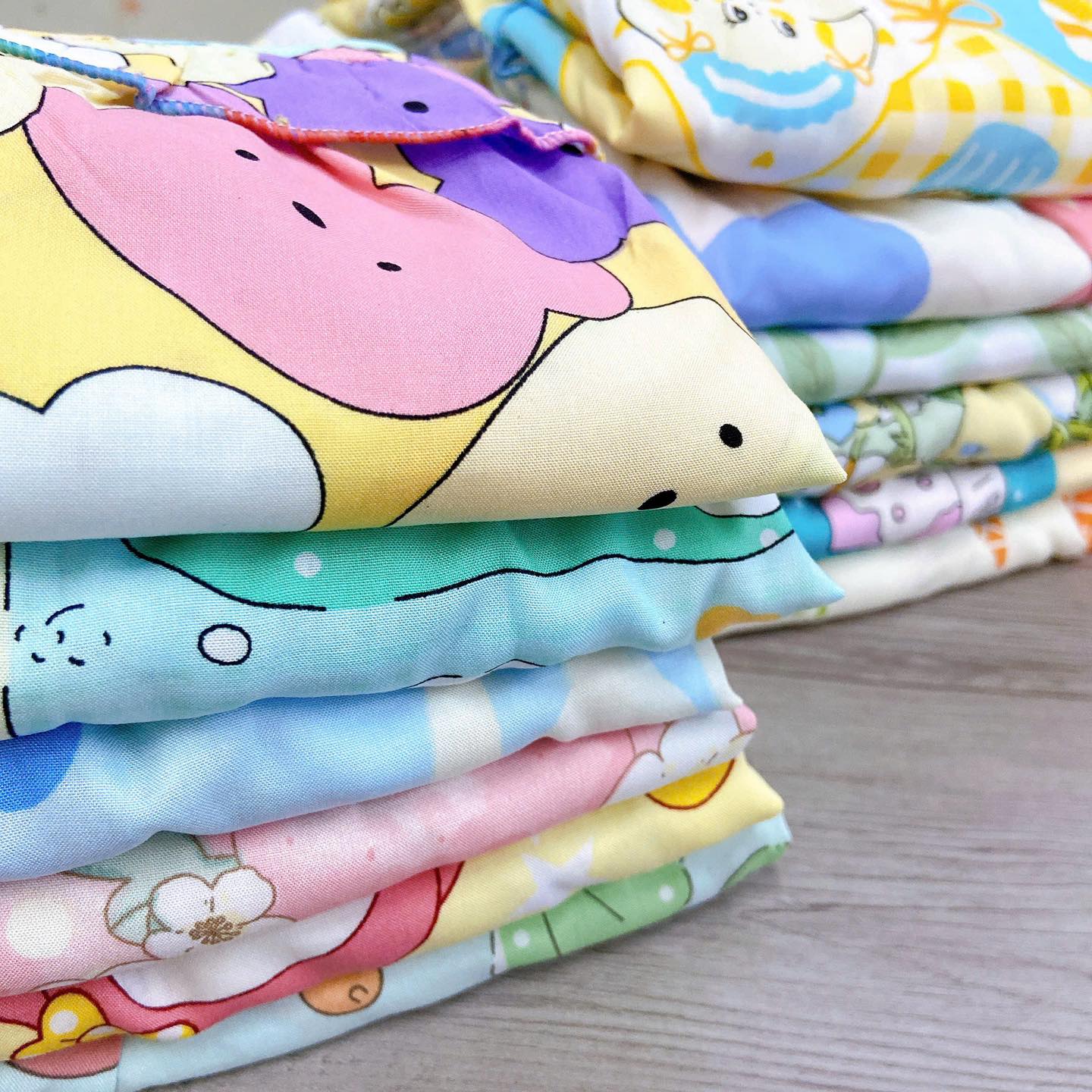 [🆕🇻🇳]  Đặng Lê – Mom & Baby Care – Bỉm, sữa, đồ ăn dặm, thời trang, đồ dùng, TPCN Mẹ bầu & Em bé 🧑‍🧒❤️️👶⭐️ Còn ít lốc sale rẻ #250k. Mua 3 lốc chỉ #700k
Mẹ bầu uống tăng cân thai nhi nhanh vùn vụt & mẹ sau sinh uống lại sức.
Ngày 1-2 chai đủ dinh dưỡng cả ngày  , shares-2✔️ , likes-5❤️️ , date-2025-08-30 02:45:15🇻🇳🇻🇳🇻🇳📰🆕