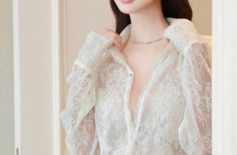 [🆕🇻🇳] Luxia Luxury 👕 Top1Fashion 👗   Set sơ mi ren CV tacta – Thanh lịch mà sang chảnh
Thiết kế sơ mi ren mềm mại mix chân váy tacta thời thượng, vừa nữ tính – cuốn hút – chuẩn quý cô hiện đ , shares-0✔️ , likes-7❤️️ , date-2025-09-01 05:30:13🇻🇳🇻🇳🇻🇳📰🆕