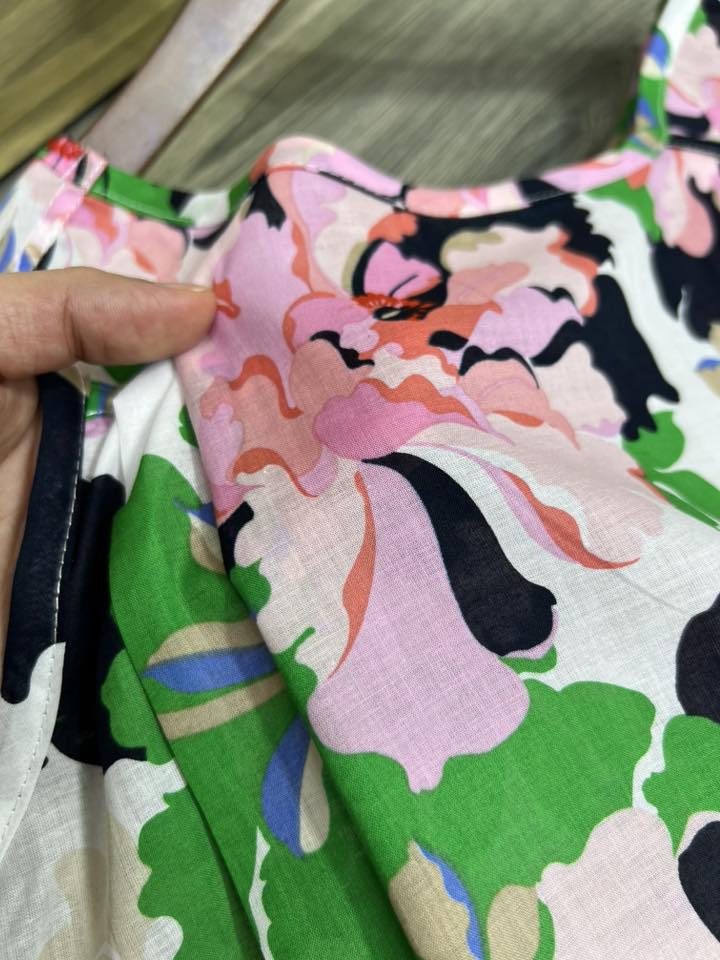 [🆕🇻🇳] Hoa Trà Củ Chi – Shophoatra – Shop thời trang  [🆕Top1Vietnam🇻🇳] 👕 Top1Fashion 👗   Dễ gì gặp mấy dạng vải kate xô mỏng nhẹ này, lúc đầu em đưa ai cũng ngại cũng chê, chứ em là thấy em lấy liền, mặc càng giặc càng đẹp, bồng nhẹ mà vải bón , shares-1✔️ , likes-524❤️️ , date-2025-09-03 02:50:02🇻🇳🇻🇳🇻🇳📰🆕