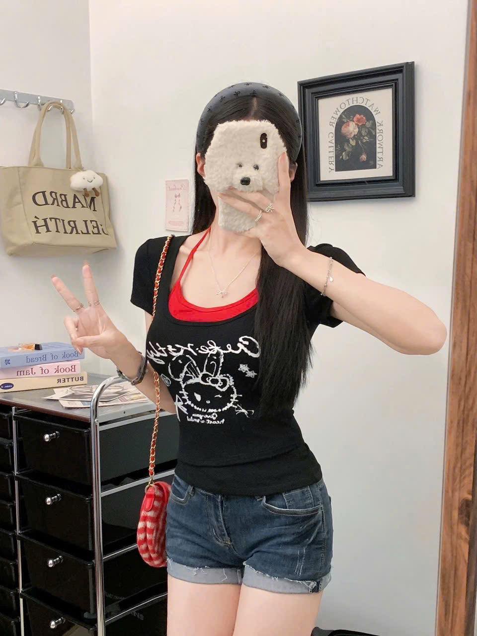 [🆕🇻🇳] Xưởng Áo Thun Nữ chuyên sản xuất và phân phối áo thun đủ mẫu vải loại 1 sll 👕 Top1Fashion 👗   HOT TREND 2025 – Áo Thun Borip Layer Cute KittyThiết kế 2 trong 1 độc đáo: áo thun ôm body mix cùng áo 2 dây, vừa cá tính vừa dễ thương.
Chất vải bor , shares-0✔️ , likes-5❤️️ , date-2025-09-01 22:45:17🇻🇳🇻🇳🇻🇳📰🆕