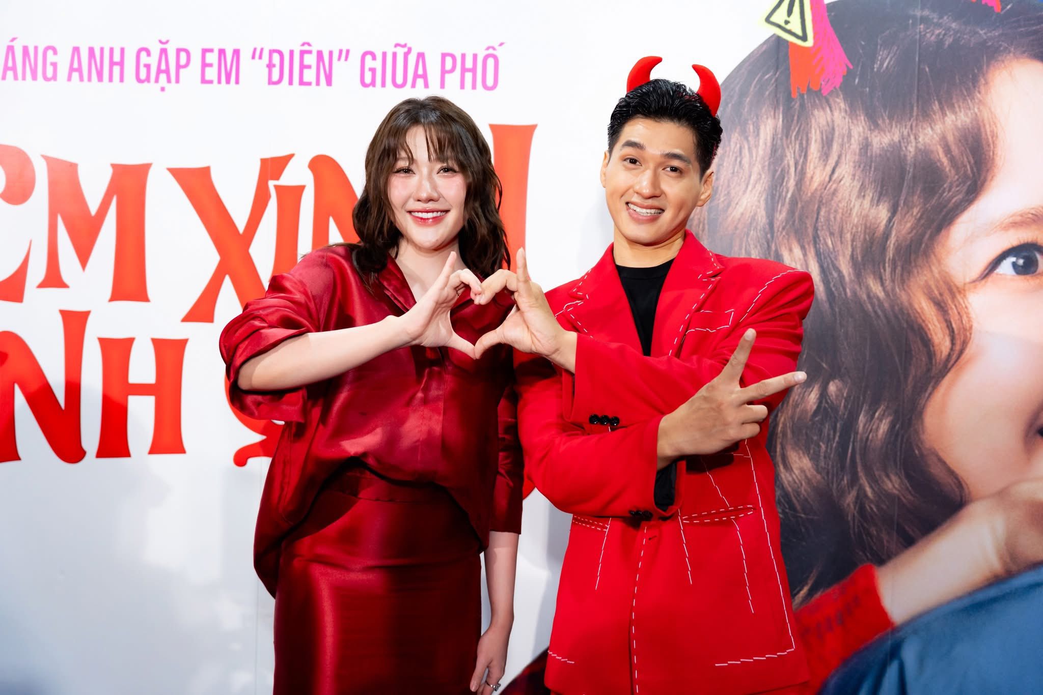 [🆕🇻🇳] BONJOUR – Towards the high-end fashion line 👕 Top1Fashion 👗  UYỂN ÂN X BONJOUR
She looks so luxurious. Thank you for your choice
#BONJOUR
#streetstyles
___________________
Contact us:
Worldwide Shipping A , shares-0✔️ , likes-10❤️️ , date-2025-08-31 14:48:15🇻🇳🇻🇳🇻🇳📰🆕