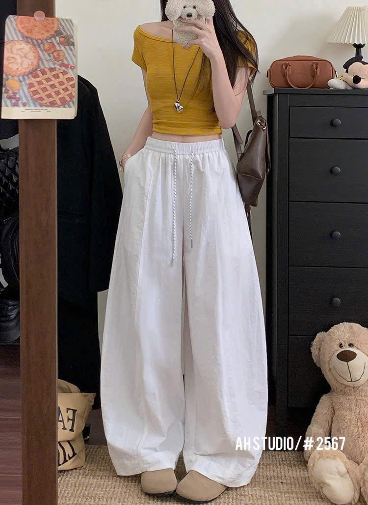 [🆕🇻🇳] Sóng Biển Shop 👕 Top1Fashion 👗   Quần gió – năm nào cũng HOT!
Em về đủ 4 màu như ảnh, dễ mix – dễ mặc – dễ thương hết nấc
Chân ái của các chị em đây rồiiii!!!Cmt hoặc nhắn tin e hỗ tr , shares-0✔️ , likes-5❤️️ , date-2025-09-06 01:02:16🇻🇳🇻🇳🇻🇳📰🆕