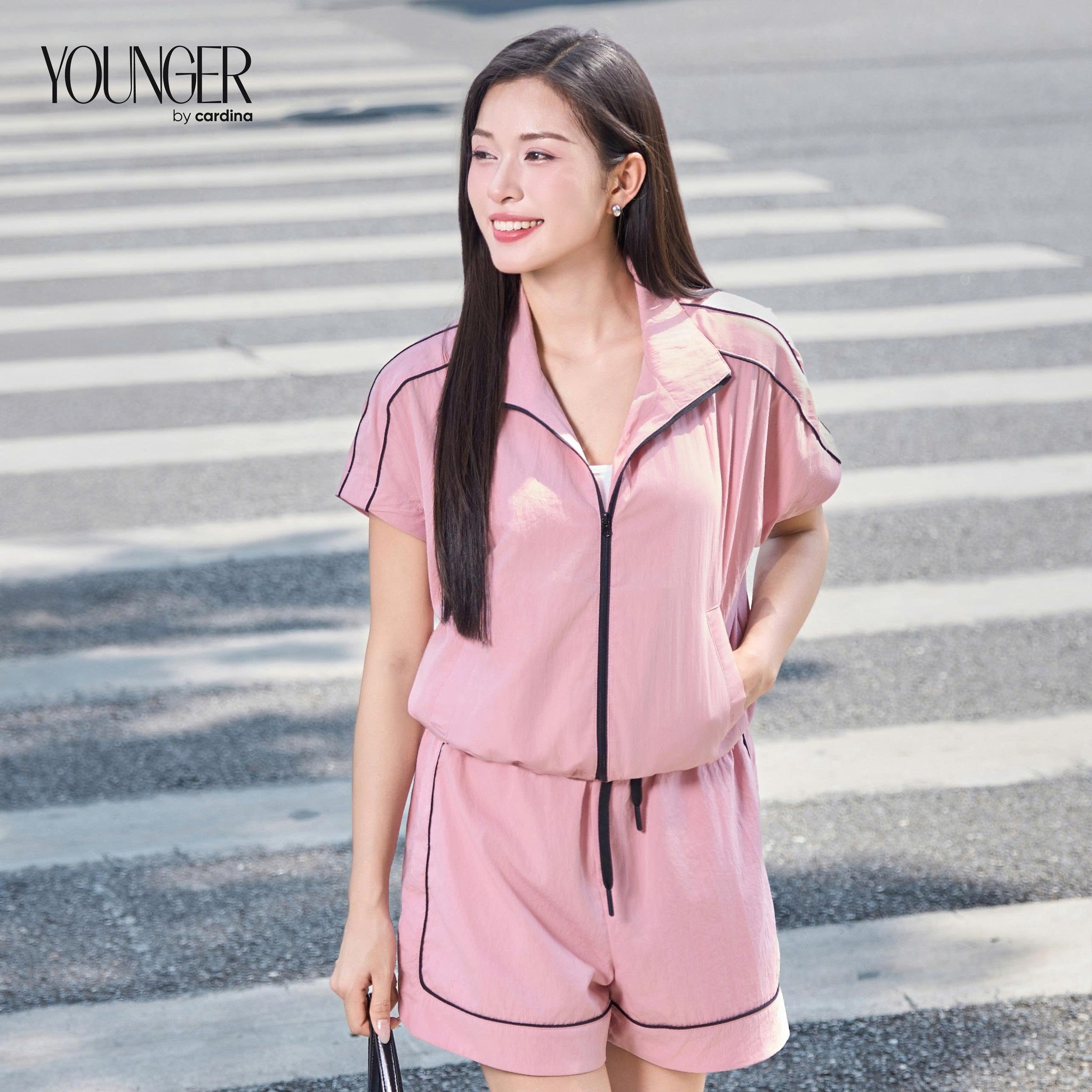 [🆕🇻🇳] Cardina – Phúc Yên 👕 Top1Fashion 👗   DEAL HỜI CỰC ĐỈNH – MUA 1 TẶNG 1
Mua 1 Áo thô gió cực xinh, nhận ngay 1 Quần thô gió sành điệu hoàn toàn MIỄN PHÍ!Set đồ năng động, thoáng mát, chuẩn  , shares-0✔️ , likes-2❤️️ , date-2025-09-07 00:11:28🇻🇳🇻🇳🇻🇳📰🆕