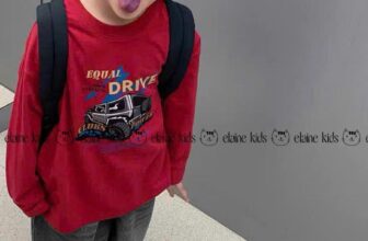 [🆕🇻🇳] Elainekid – Chuyên sản xuất và phân phối thời trang trẻ em hãng Elaine 🧑‍🧒❤️️👶⭐️ ELN1420 – HÀNG SẴN KHO
Áo phông tay dài màu đỏ với hình in Oto Equal Driver nổi bật, giúp bé tự tin thể hiện phong cách.
Quần jeans đen mài mặc thoải mái,  , shares-0✔️ , likes-0❤️️ , date-2025-09-07 20:02:41🇻🇳🇻🇳🇻🇳📰🆕