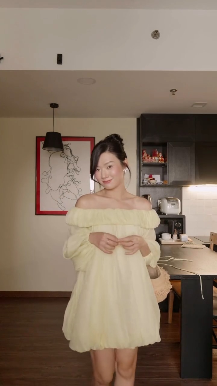 [🆕🇻🇳] RANDOMLIST 👕 Top1Fashion 👗  Cùng Blogger Tống Khánh Linh (@tongkhanhlinhhh) ‘try-on’ những thiết kế ấn tượng tại RANDOMLIST, mang đến cảm hứng để quý cô làm mới phong cách thường ngày , shares-0✔️ , likes-0❤️️ , date-2025-09-07 03:30:12🇻🇳🇻🇳🇻🇳📰🆕