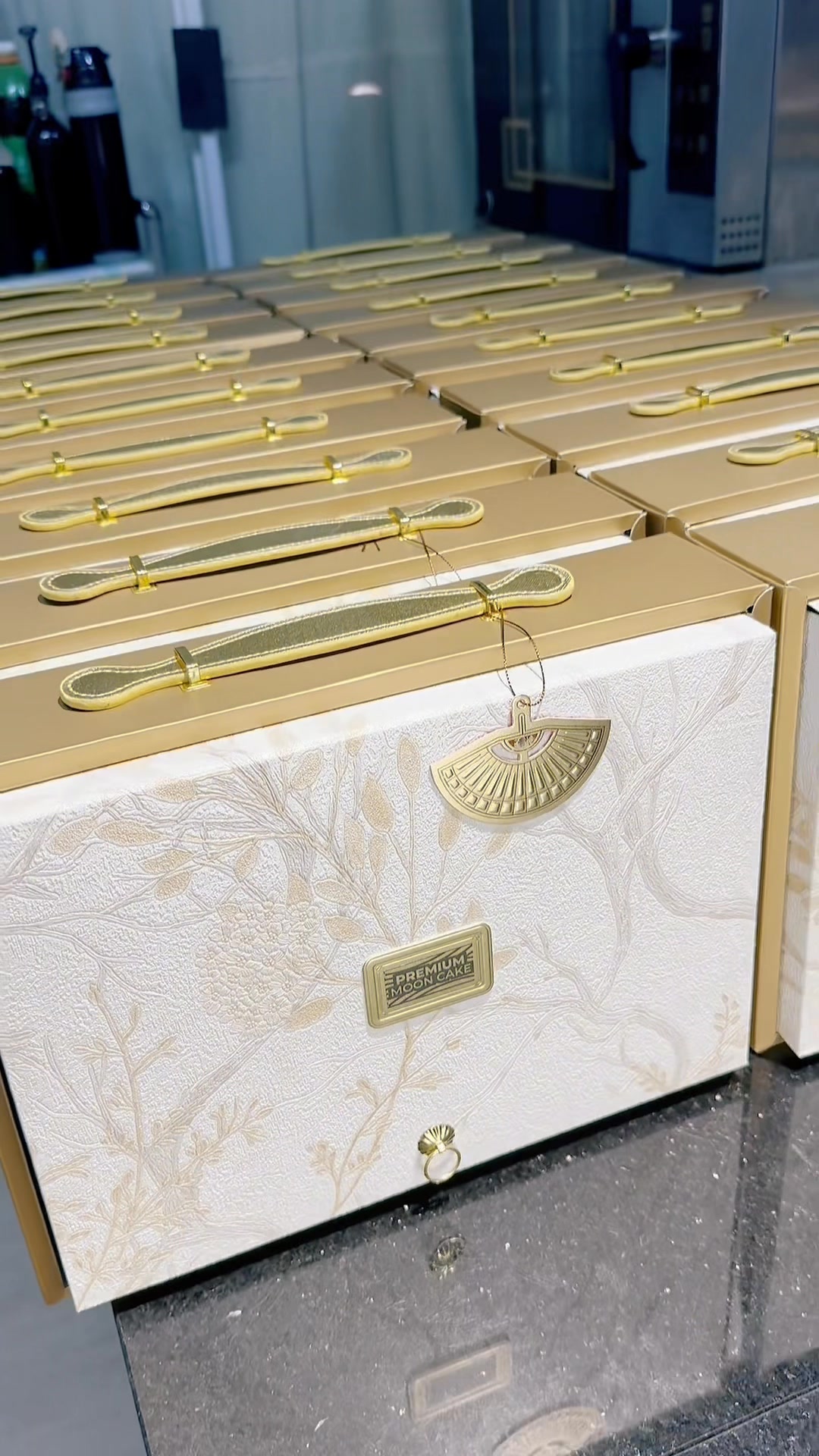 [🆕🇻🇳] Mẹ và Bé Yomi – Trọn gói đi sinh 🧑‍🧒❤️️👶⭐️  Set mũ bao tay chân Dokma– Đơn giản nhưng không hề đơn điệu. Thiết kế đơn giản để tạo nên nét hài hoà và tinh tế cho từng chi tiết.
– Với chất liệu mề , shares-0✔️ , likes-1❤️️ , date-2025-09-05 15:05:59🇻🇳🇻🇳🇻🇳📰🆕