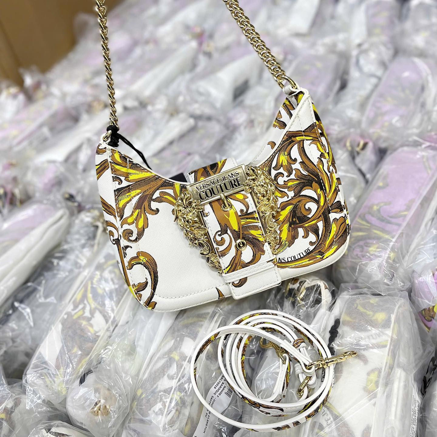 [???] Loan Vo – Chuyên các mặt hàng xuất khẩu quần áo, giày dép, túi xách  ? Top1Fashion ?  Hàng sẵn
Cần thông tin, tư vấn inbox e ạ !!!
, shares-0✔️ , likes-4❤️️ , date-2025-09-06 20:15:02????????