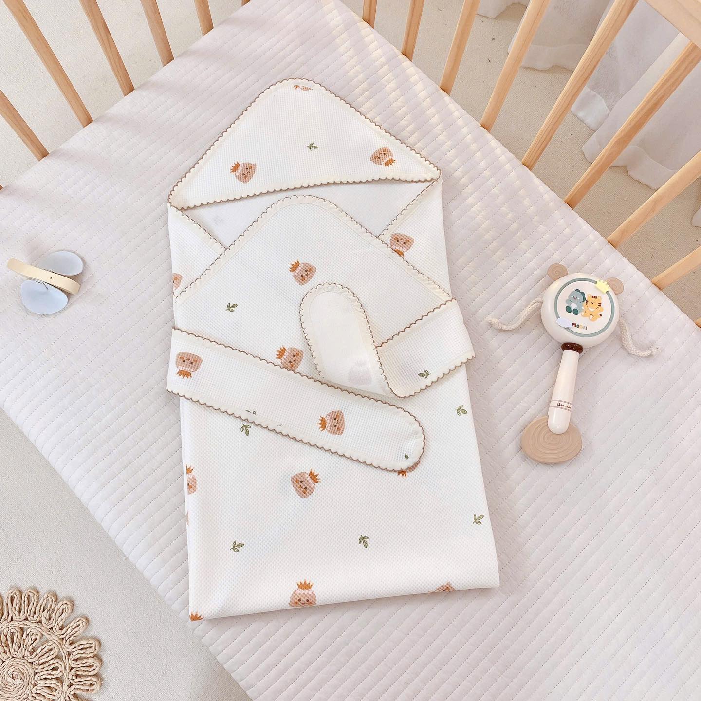 [🆕🇻🇳]  Monona Việt Nam – Love and care every day 🧑‍🧒❤️️👶⭐️ Ủ choàng chất liệu cotton waffle hoạ tiết Monona x Joonee chào mừng bé yêu

 Sử dụng đón bé lúc mới sinh, ủ choàng bé đi ra ngoài, sau khi tắm cực tiện lợi , shares-0✔️ , likes-0❤️️ , date-2025-09-06 17:28:33🇻🇳🇻🇳🇻🇳📰🆕