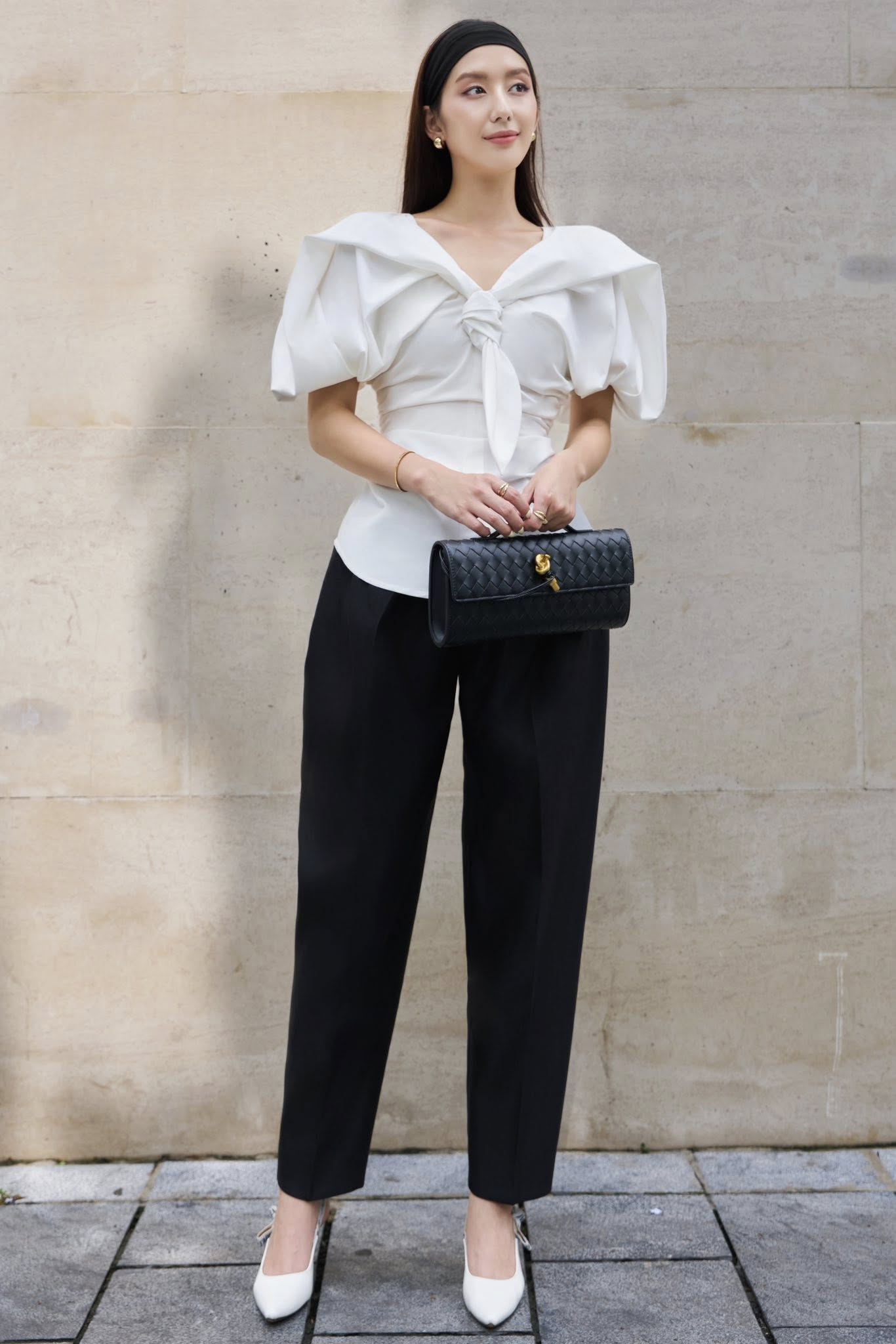 [🆕🇻🇳] Lecia – Inspired By Woman. Made To Last 👕 Top1Fashion 👗  SOFT ELEGANCE THROUGH UNIQUE SILHOUETTESKnotted Scarf Blouse ấn tượng với điểm nhấn ở phần cổ được tạo hình tinh tế, kết hợp cùng tay áo phồng mềm mại, m , shares-0✔️ , likes-11❤️️ , date-2025-09-09 03:31:58🇻🇳🇻🇳🇻🇳📰🆕