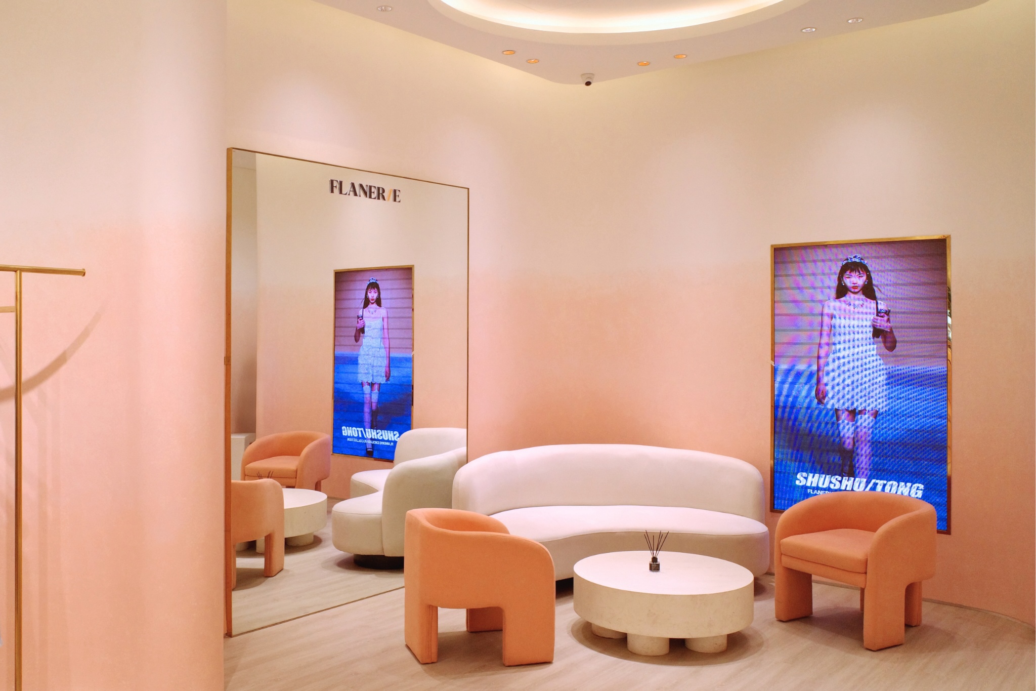 [🆕🇻🇳] FLANERIE công ty phân phối, nhập khẩu chính hãng các thương hiệu thời trang đương đại cao cấp 👕 Top1Fashion 👗  FLANERIE CONCEPT STORE chính thức đón khách tại địa chỉ mới và duy nhất – số 141, Bà Triệu, Hà Nội.Các bộ sưu tập mới nhất được lên kệ từ các thương hiệ , shares-1✔️ , likes-10❤️️ , date-2025-09-09 03:00:17🇻🇳🇻🇳🇻🇳📰🆕