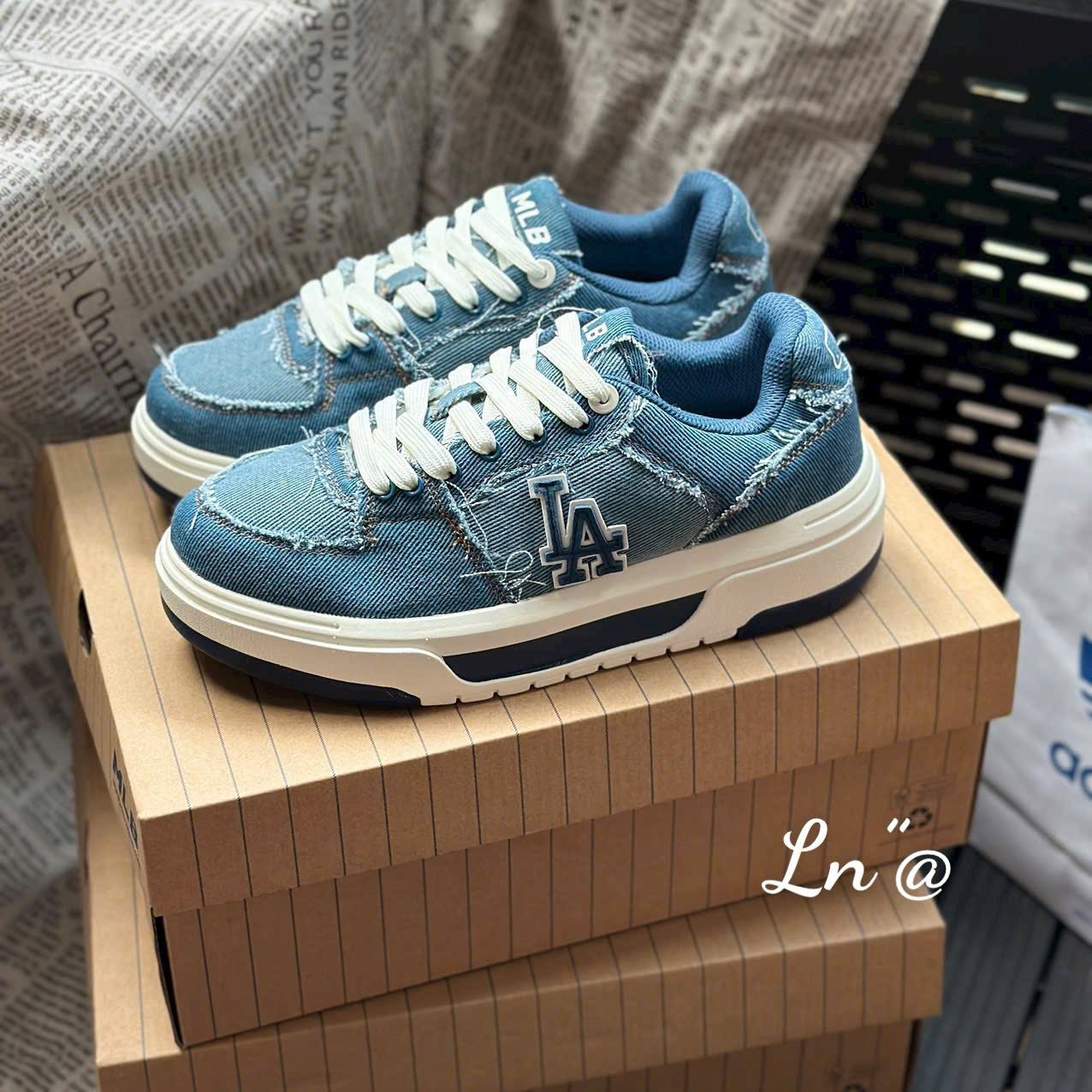 [🆕🇻🇳] Huyền Anh – Chuyên hàng Hiệu 👕 Top1Fashion 👗   Thể thao MLB – Giày sneakers unisex Liner Denim Vintage Black. Phom đẹp, êm chânSz: 35-44
Fullbox, bill hãng
, shares-0✔️ , likes-0❤️️ , date-2025-09-08 23:36:15🇻🇳🇻🇳🇻🇳📰🆕