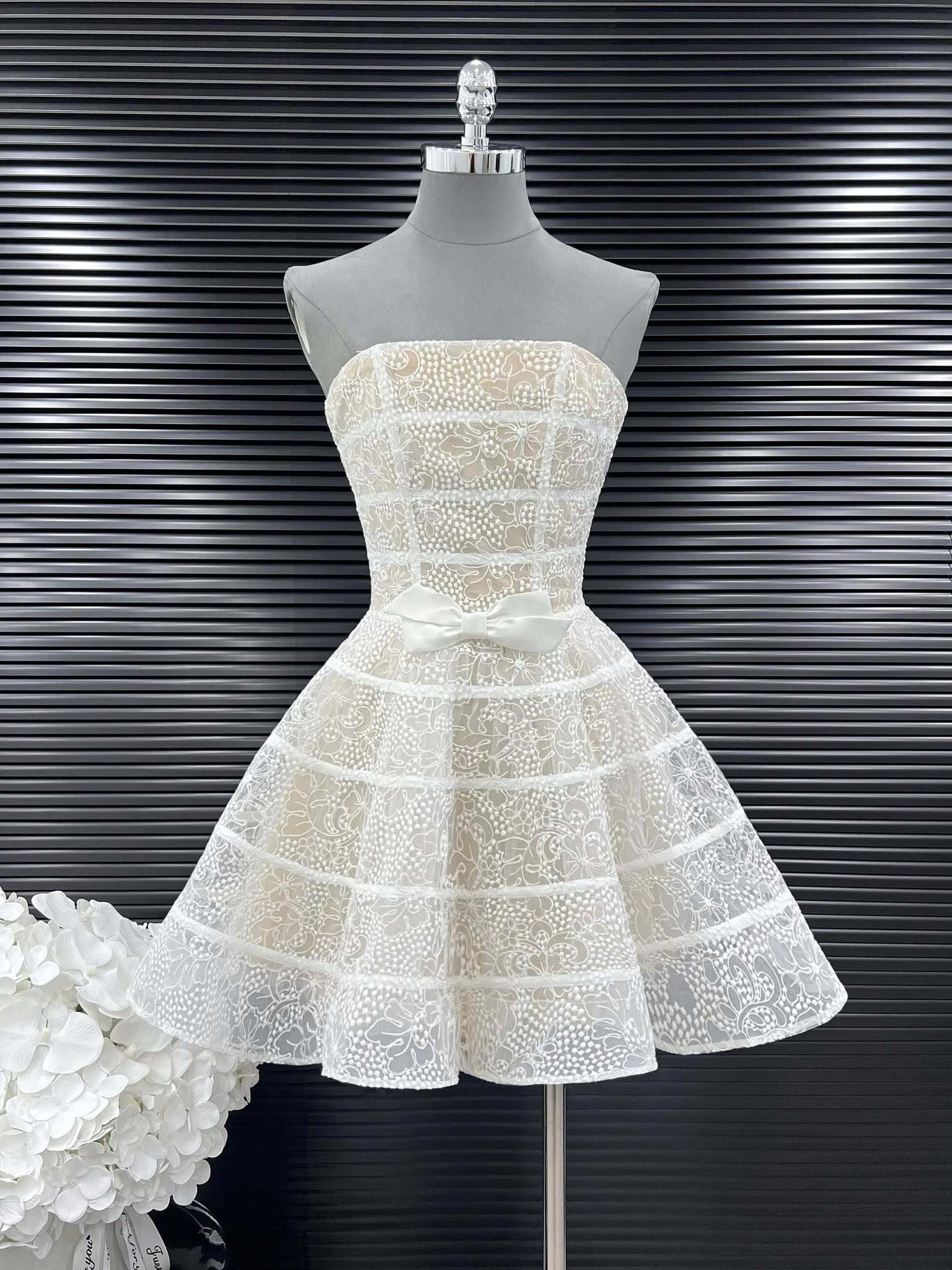 [🆕🇻🇳] Nhung Boutique – Ở đây có bán váy thiết kế 👕 Top1Fashion 👗  🅝🅗🅤🅝🅖 ​ 🅑🅞🅤🅣🅘🅠🅤🅔
______________________________________
Website : Nhung Boutique
Open : 9h00 – 21h00
Hotline : 0879.86.2000
Nhận đặt may theo số đo
10sp , shares-0✔️ , likes-4❤️️ , date-2025-09-11 23:24:15🇻🇳🇻🇳🇻🇳📰🆕