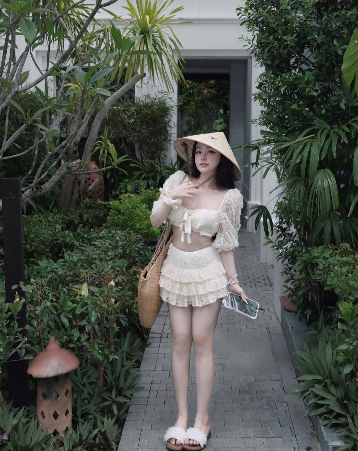 [🆕🇻🇳] Xưởng chuyên sỉ 4 – 0765406712 👕 Top1Fashion 👗  Set ren hoa áo cúp ngực cổ vuông tay bồng đính nơ mix chân váy xòe tầng
, shares-0✔️ , likes-0❤️️ , date-2025-09-10 19:30:57🇻🇳🇻🇳🇻🇳📰🆕