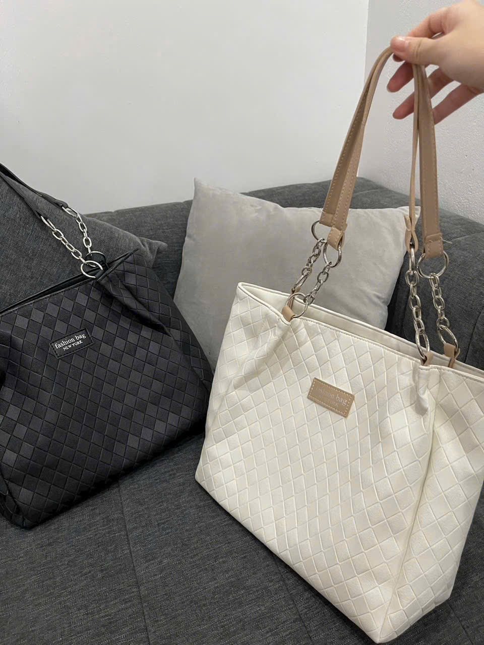 [🆕🇻🇳] Dương Kỳ Diệu PAGE 👕 Top1Fashion 👗  Ảnh thật RẺ SHOK Ạ
DỰNG CẢ THẾ GIỚI – đi làm đi chơi đều được nhez
Đặt hàng : Túi + màu
#79kkk_____79kkkkkkkk
, shares-1✔️ , likes-46❤️️ , date-2025-09-10 21:28:13🇻🇳🇻🇳🇻🇳📰🆕