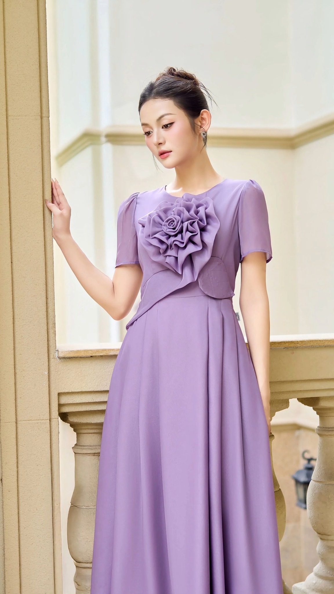 [🆕🇻🇳] Thời trang Emspo 👕 Top1Fashion 👗   Tôn lên nét nữ tính và tinh tế với mẫu đầm xòe thướt tha, hoà cùng sắc tím dịu dàng và chi tiết hoa đính ấn tượng.Ghé Emspo ngay để sở hữu thiết kế ho , shares-0✔️ , likes-0❤️️ , date-2025-09-14 02:01:19🇻🇳🇻🇳🇻🇳📰🆕