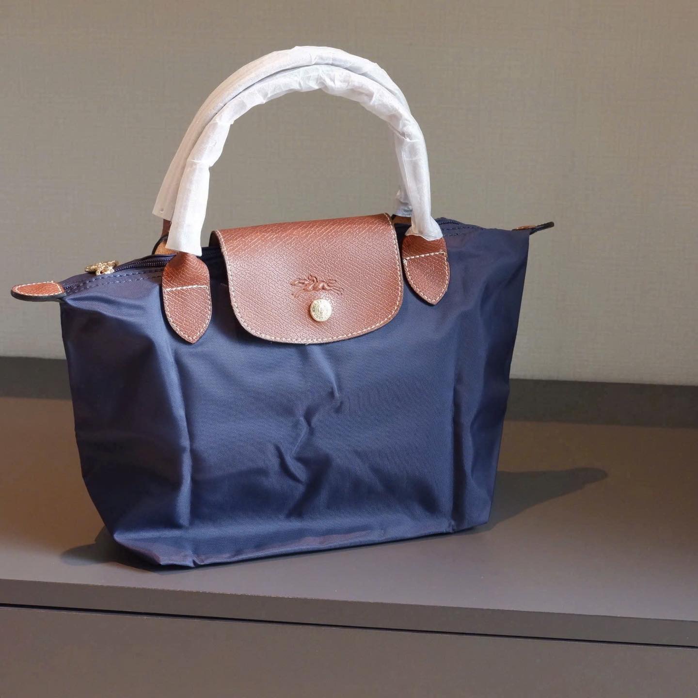 [🆕🇻🇳] Loan Vo – Chuyên các mặt hàng xuất khẩu quần áo, giày dép, túi xách  👕 Top1Fashion 👗  Hàng sẵn
Cần thông tin, tư vấn inbox e ạ !!!
, shares-0✔️ , likes-8❤️️ , date-2025-09-09 15:20:26🇻🇳🇻🇳🇻🇳📰🆕