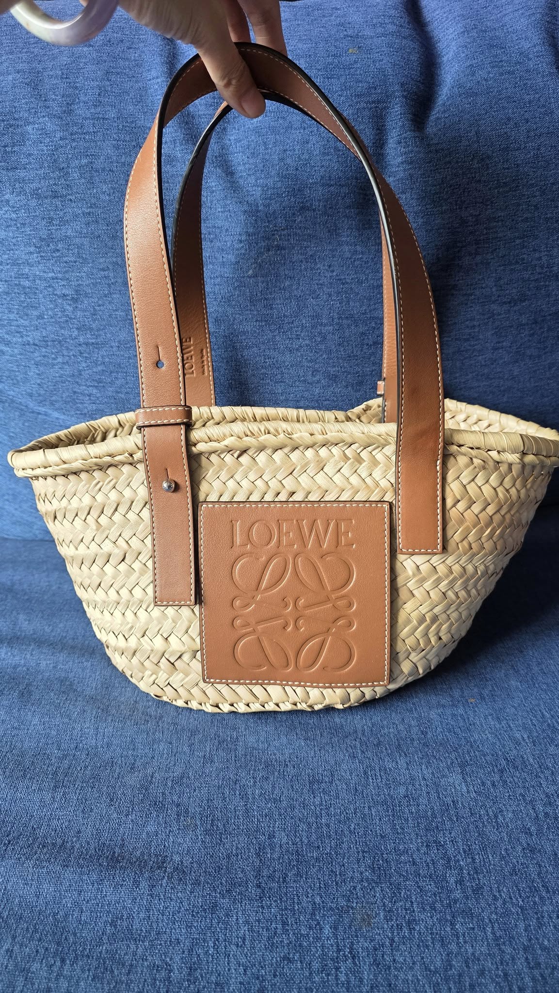 [🆕🇻🇳] Tiệm Đồ Si Mê by N.T 👕 Top1Fashion 👗  E đáp thêm bé cối loewe đi biển này nữa nha mấy chị
, shares-0✔️ , likes-5❤️️ , date-2025-09-10 21:50:51🇻🇳🇻🇳🇻🇳📰🆕