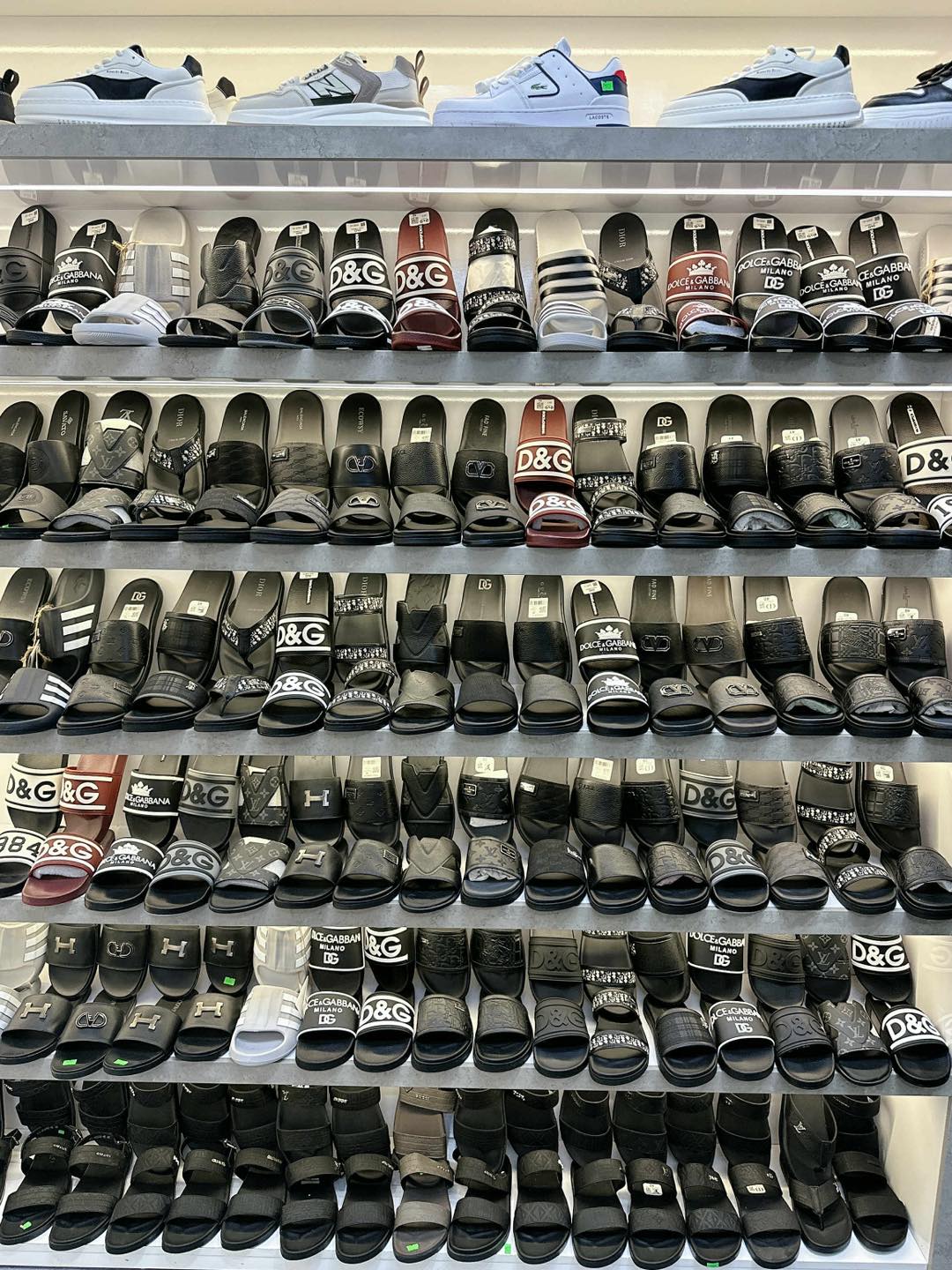 [🆕🇻🇳] LUCE SHOP VNXK 👕 Top1Fashion 👗   Các chị ơi, đừng quên là LUCE vẫn đang chạy chương trình 70% nha!
Mời các chị ghé LUCE mua sắm, chọn ngay đồ đẹp với giá siêu hời
, shares-0✔️ , likes-2❤️️ , date-2025-09-10 22:12:37🇻🇳🇻🇳🇻🇳📰🆕