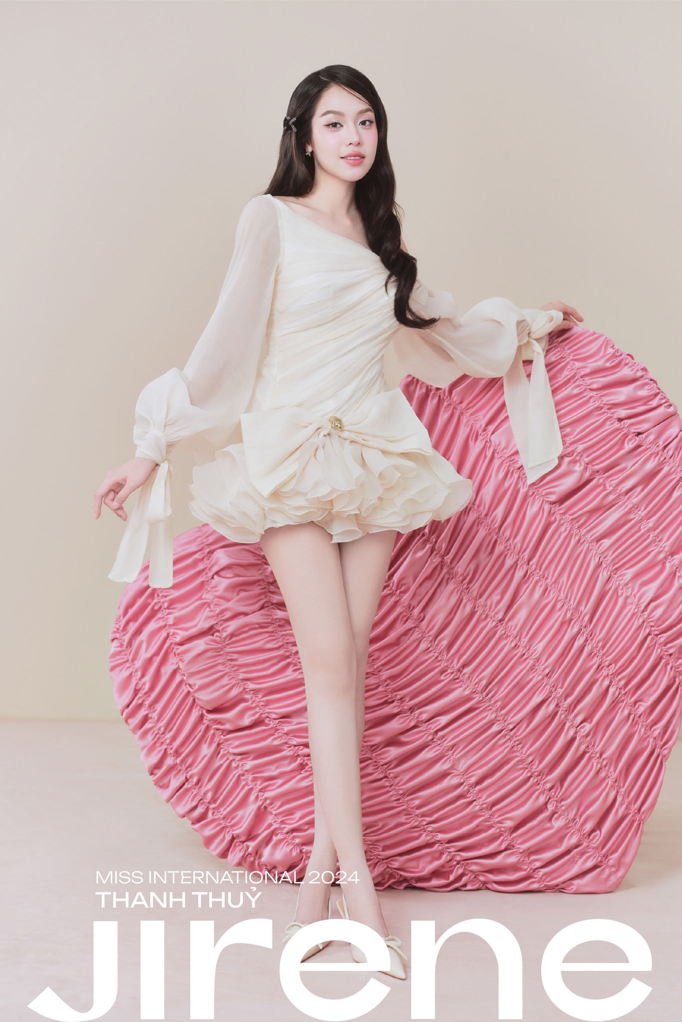 [🆕🇻🇳] Mooris Cửa hàng quần áo nữ 👕 Top1Fashion 👗  𝑴𝑶𝑶𝑹𝑰𝑺 𝑬𝒗𝒆𝒏𝒊𝒏𝒈 𝑬𝒍𝒆𝒈𝒂𝒏𝒄𝒆Ba thiết kế đầm dành riêng cho những khoảnh khắc lấp lánh trong đêm tiệc.
Mỗi chi tiết được tạo nên để tôn vinh vẻ quyến rũ, than , shares-0✔️ , likes-61❤️️ , date-2025-09-09 19:22:44🇻🇳🇻🇳🇻🇳📰🆕