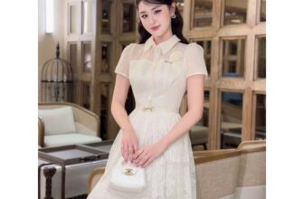 [🆕🇻🇳] Thời Trang Nam Nữ P&P Chuyên sĩ lẻ thời trang nam nữ phụ kiện túi xách giày dép trang sức đồng hồ 👕 Top1Fashion 👗  hãy sống như một chiếc gương ai lao thì sáng ai làm vỡ thì đứt taySET ĐẦM DÀI THIẾT KẾ HÀN QUỐCHàng order có đầy đủ size S / M / L /Họa tiết: họ , shares-10✔️ , likes-0❤️️ , date-2025-09-12 16:04:37🇻🇳🇻🇳🇻🇳📰🆕